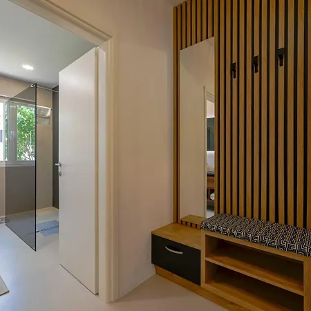 Modern And Stylish With Terrace Appartement Rovinj
